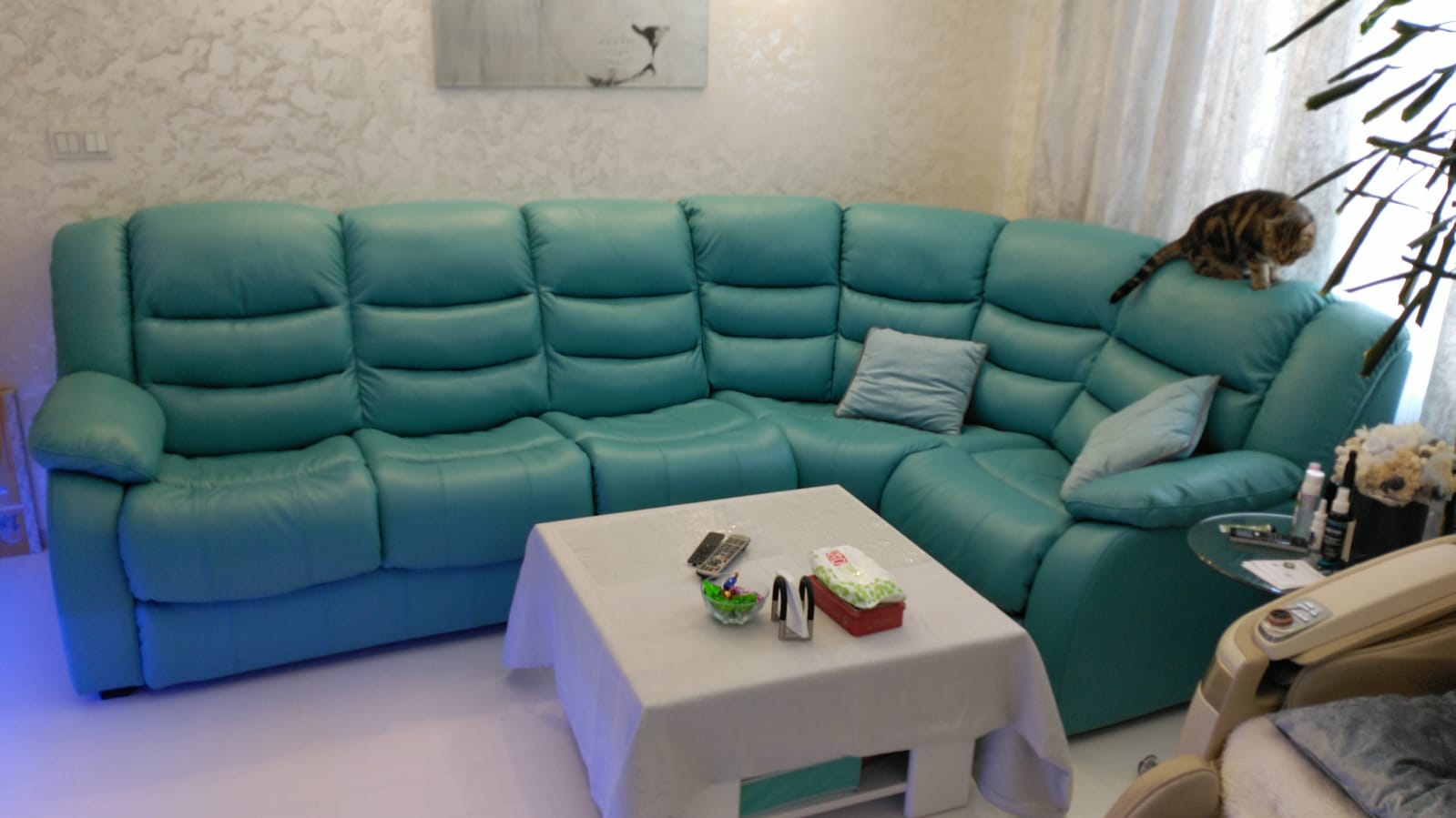 Перетяжка дивана на дому. Новая Ладога